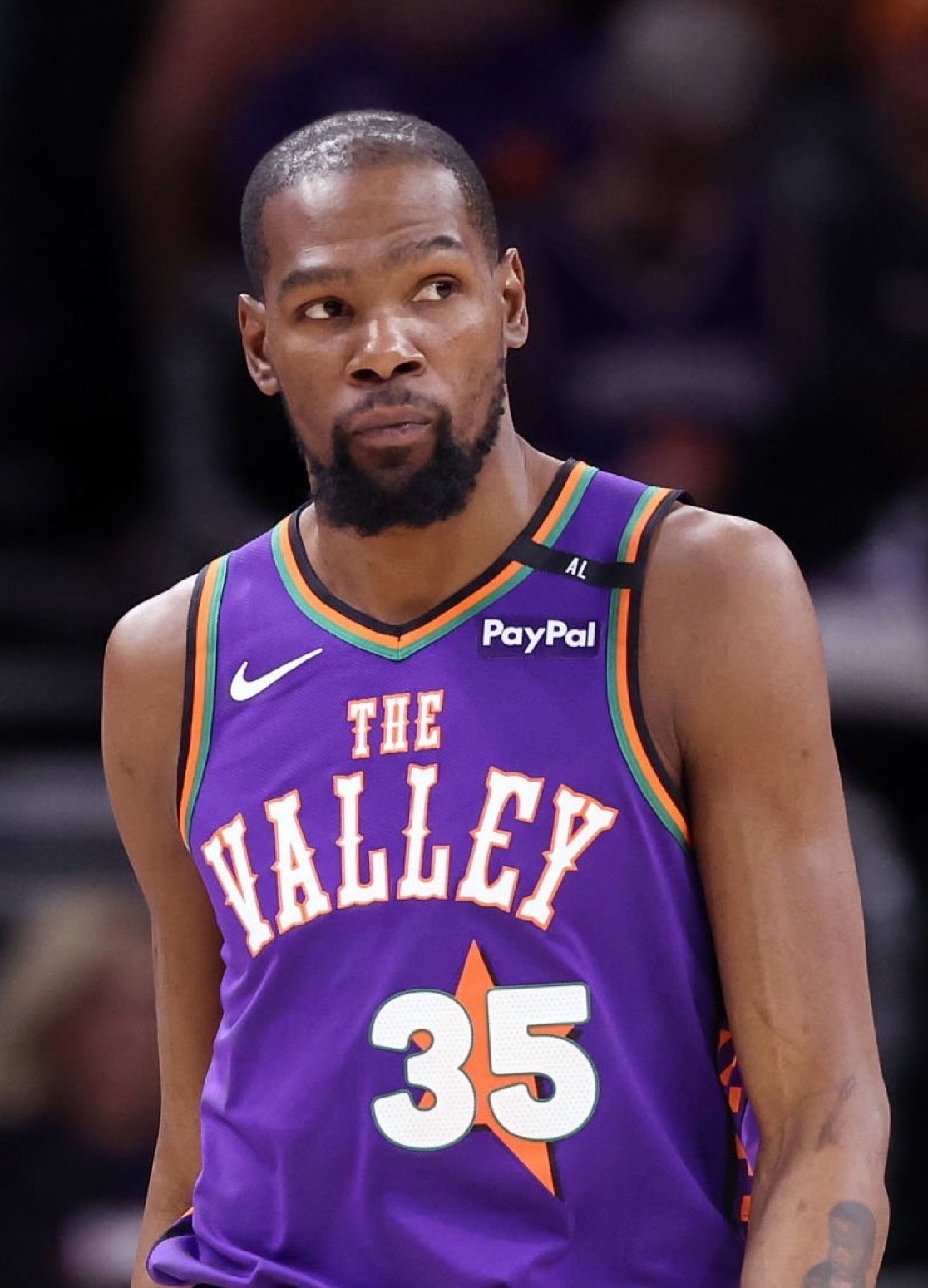 显沉稳许多 显沉稳许多