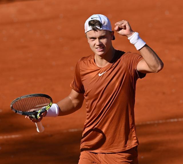 往往依赖于 往往依赖于